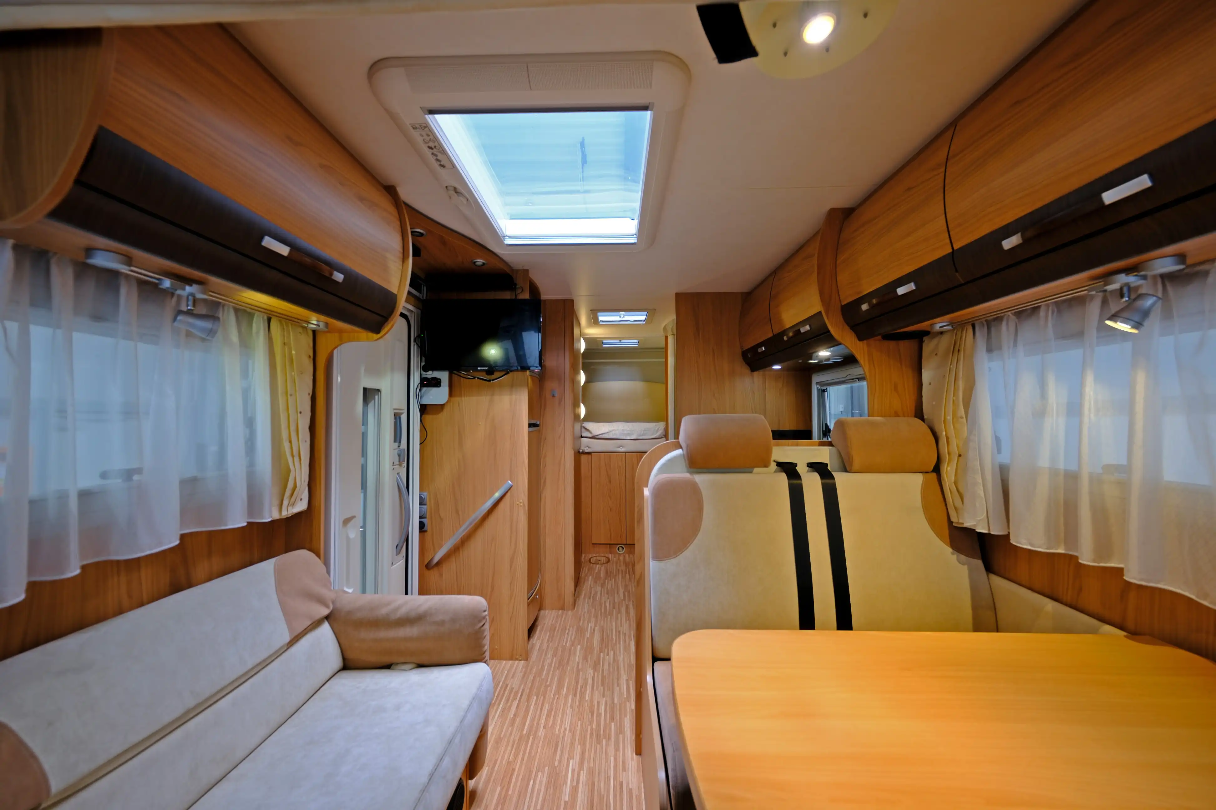 BUERSTNER I 660 Elegance